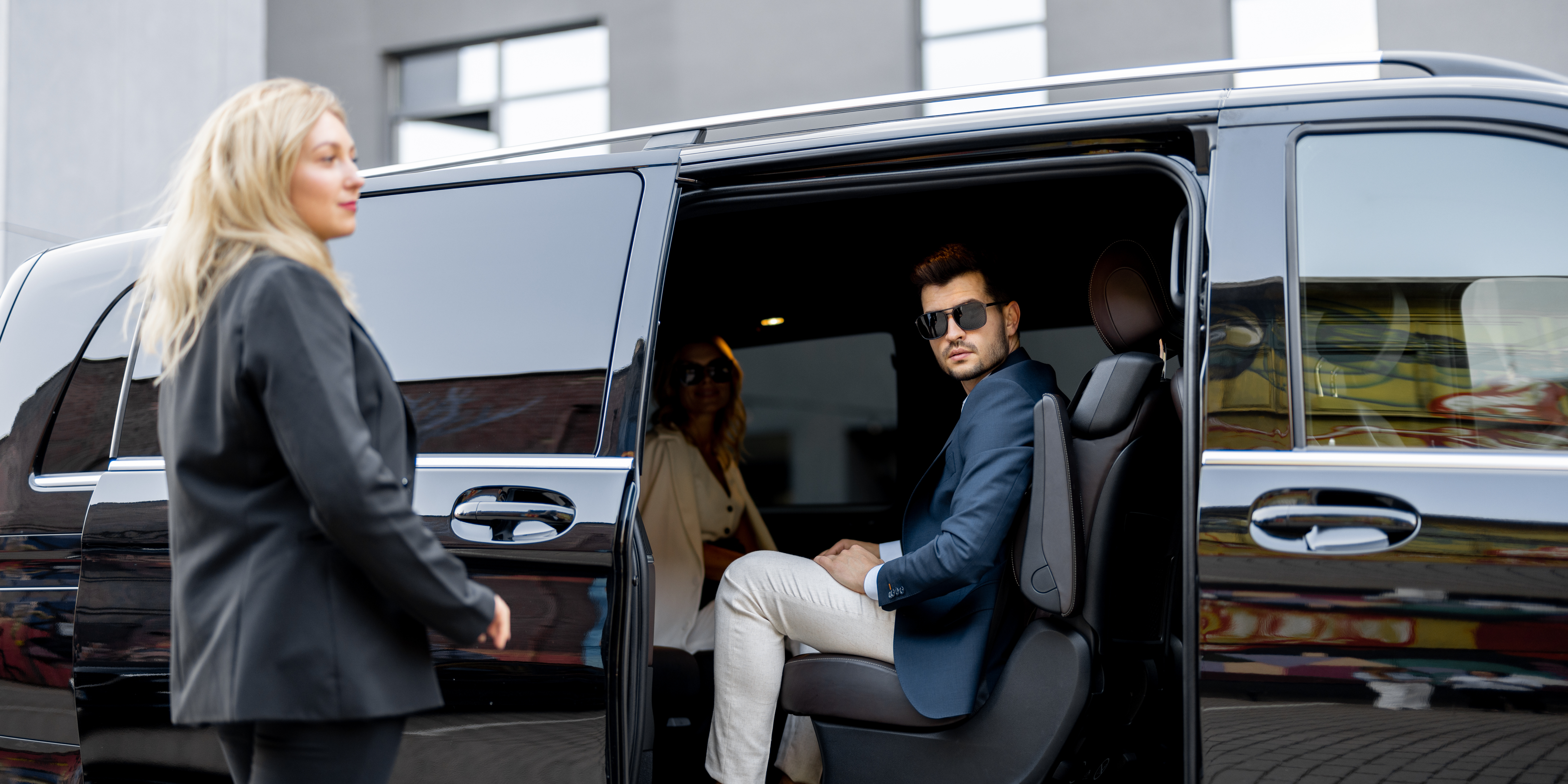 private transfer | chauffeur ibiza | luxury transfer | 24 hours availability | vip chauffeur | vip transfer | airport transfer | hotel transfer | luxury lifestyle | luxury travel | chauffeur ibiza | transport ibiza | taxi ibiza | uber ibiza